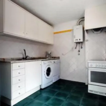 Fuer 11 Personen Und 1 Kind In Lissabon- Regiao De - Costa De Lisbo By Interhome شقة