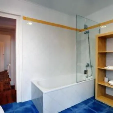 Fuer 11 Personen Und 1 Kind In Lissabon- Regiao De - Costa De Lisbo By Interhome * Lizbona
