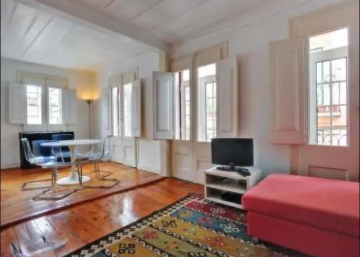 Fuer 11 Personen Und 1 Kind In Lissabon- Regiao De - Costa De Lisbo By Interhome شقة